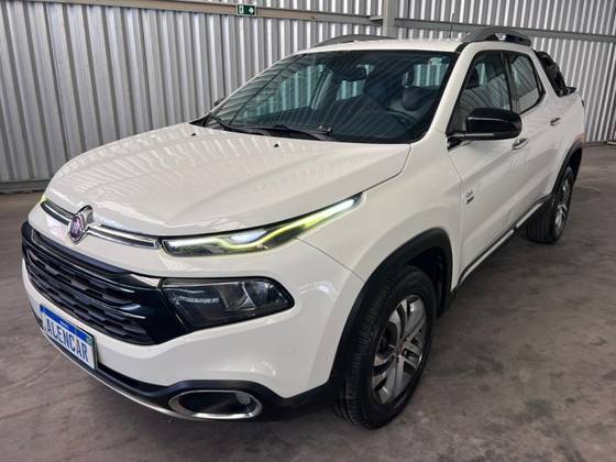 FIAT TORO 2.0 16V TURBO DIESEL VOLCANO 4WD AT9